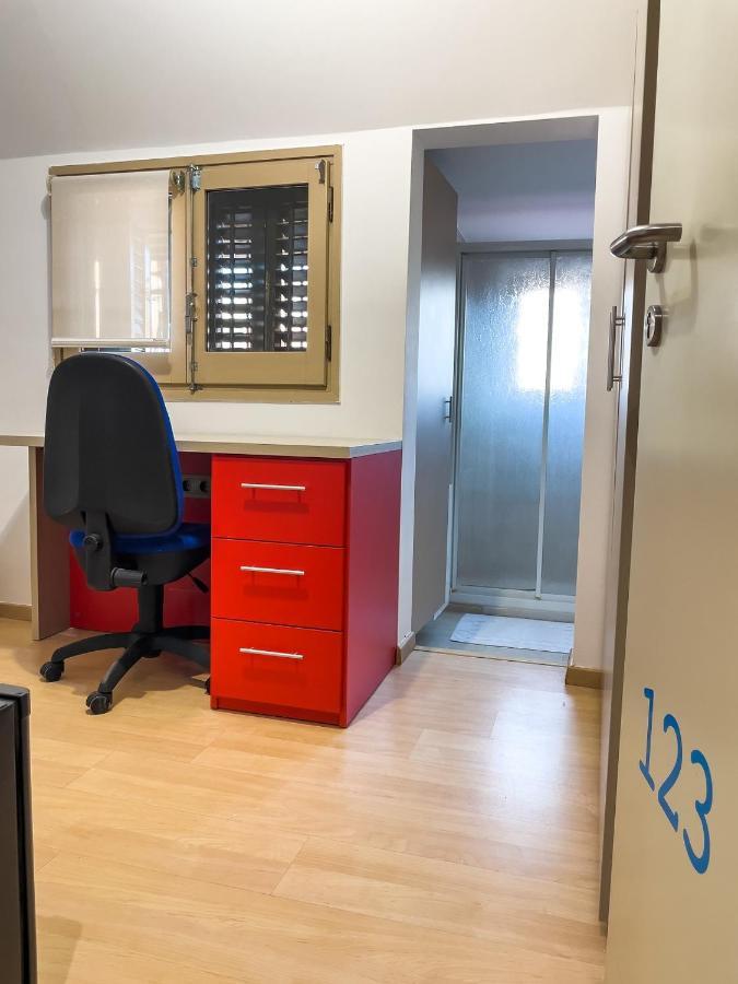 Appartement Leevin Student Barcelone Extérieur photo