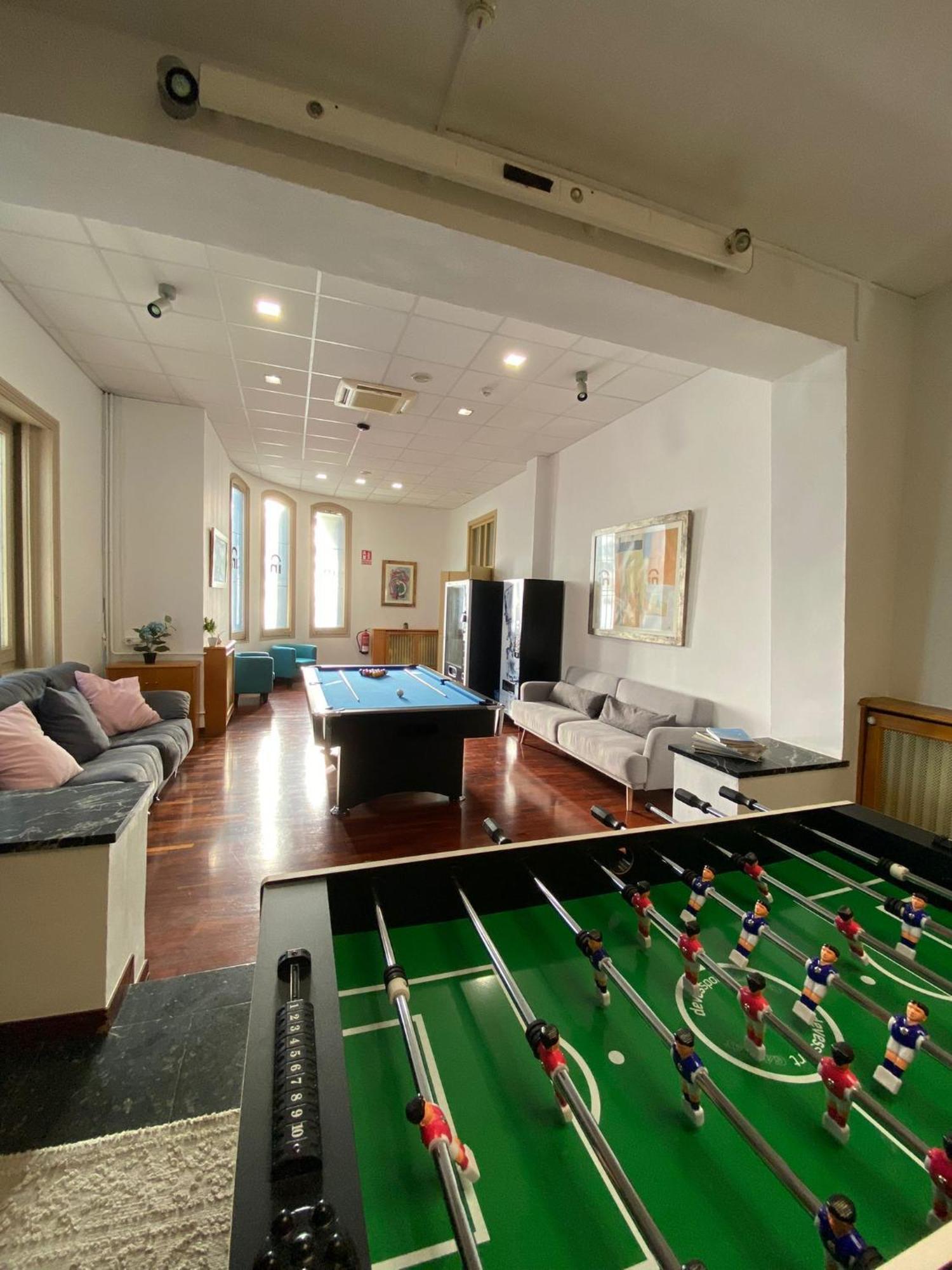 Appartement Leevin Student Barcelone Extérieur photo